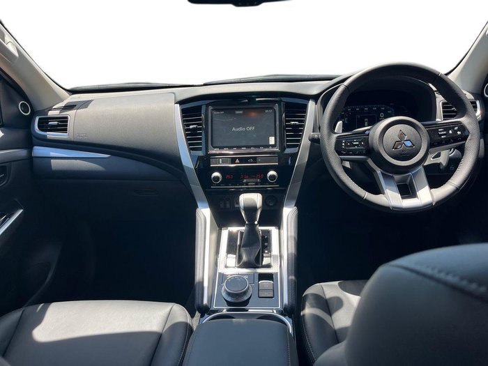 2000 Mitsubishi Pajero Sport