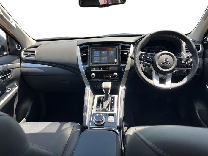 2000 Mitsubishi Pajero Sport