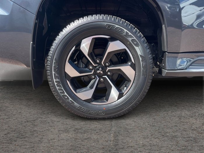 2000 Mitsubishi Pajero Sport