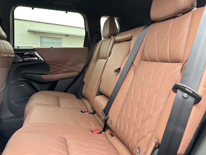 2000 Mitsubishi Outlander