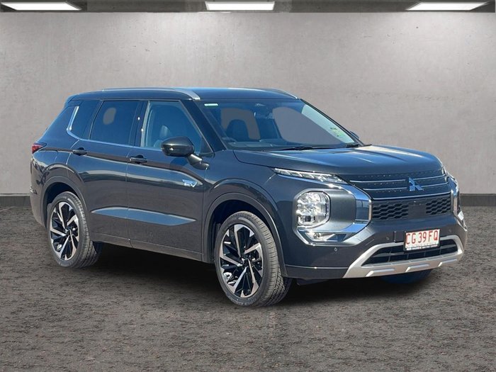 2025 Mitsubishi Outlander PHEV Exceed