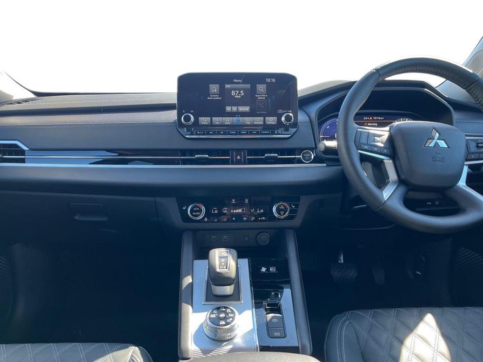 2025 Mitsubishi Outlander PHEV Exceed