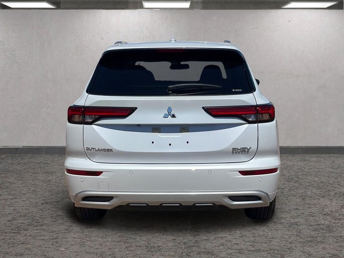 2025 Mitsubishi Outlander PHEV Exceed
