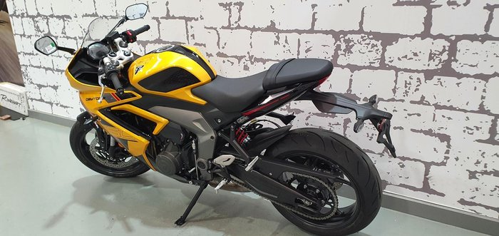 2026 Triumph Daytona 660 LAMS Daytona Yellow
