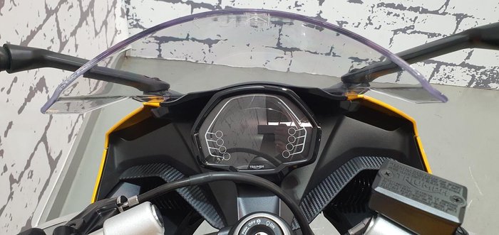 2026 Triumph Daytona 660 LAMS Daytona Yellow