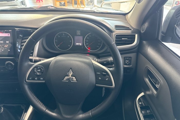 2015 Mitsubishi Triton GLS