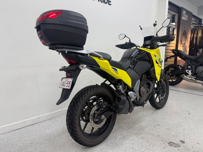 2024 Suzuki 2024 Suzuki 250CC V-STROM 250SX (DS250RLM4) Yellow