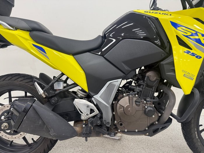 2024 Suzuki 2024 Suzuki 250CC V-STROM 250SX (DS250RLM4) Yellow