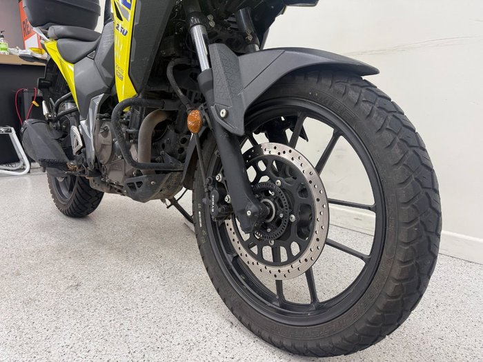 2024 Suzuki 2024 Suzuki 250CC V-STROM 250SX (DS250RLM4) Yellow