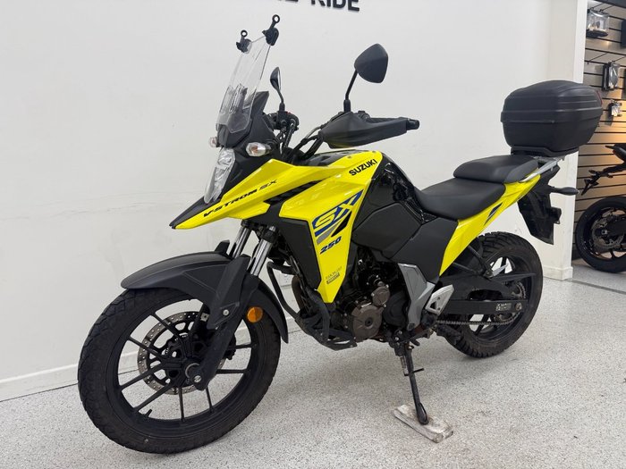 2024 Suzuki 2024 Suzuki 250CC V-STROM 250SX (DS250RLM4) Yellow