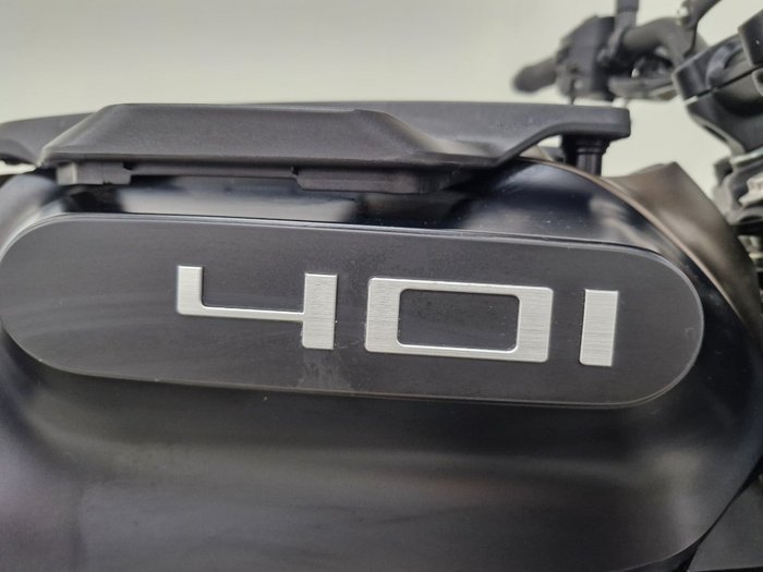 2024 HUSQVARNA SVARTPILEN 401 Black