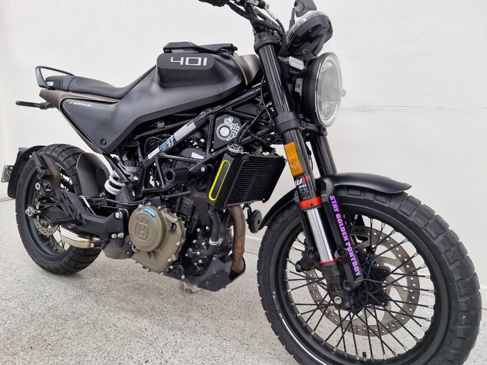 2024 HUSQVARNA SVARTPILEN 401 Black