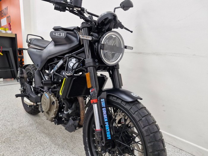 2024 HUSQVARNA SVARTPILEN 401 Black