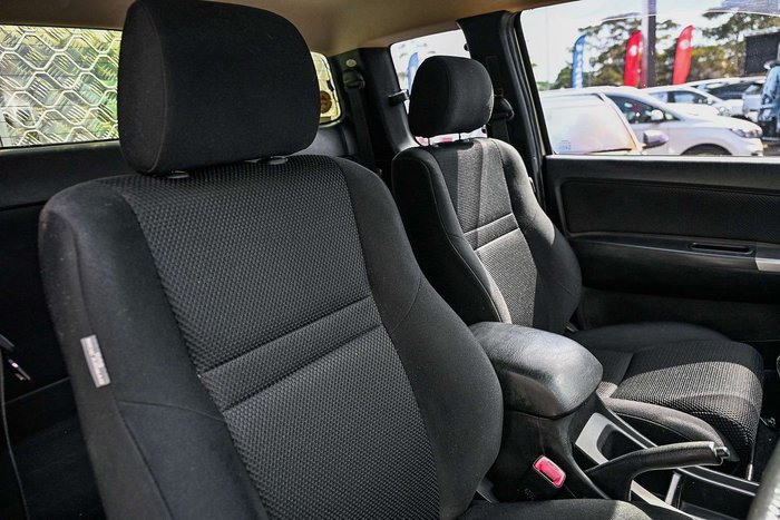 2013 Toyota Hilux SR5