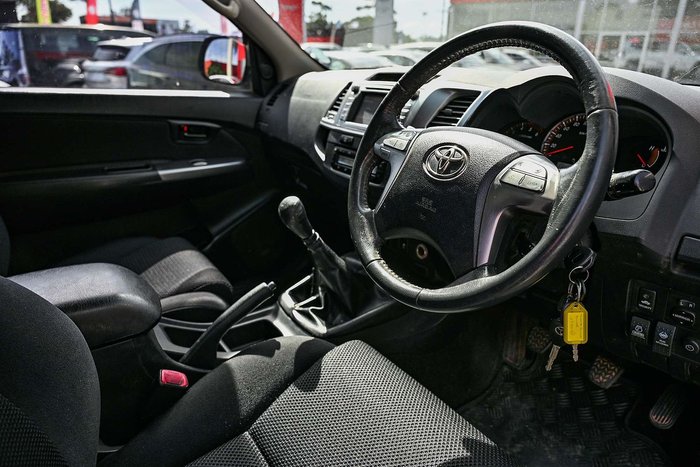 2013 Toyota Hilux SR5