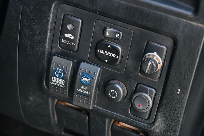 2013 Toyota Hilux SR5