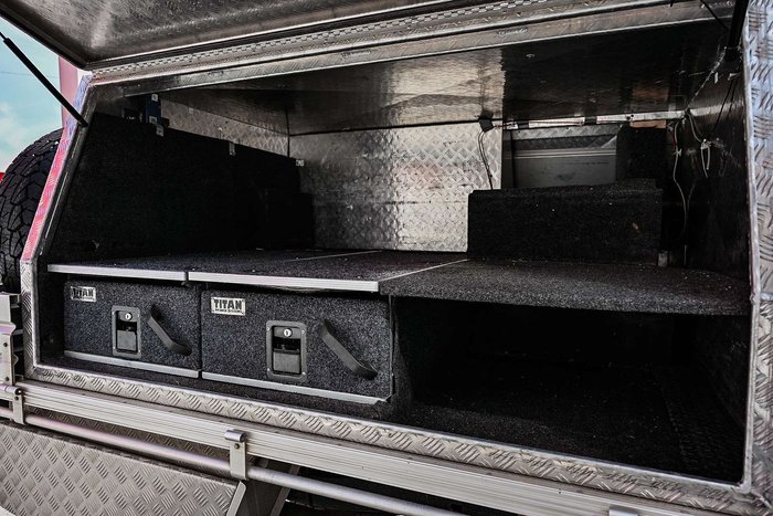 2013 Toyota Hilux SR5