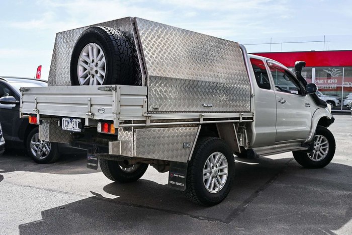 2013 Toyota Hilux SR5
