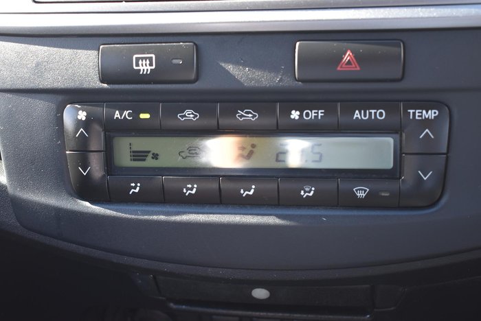 2014 Toyota Hilux SR5