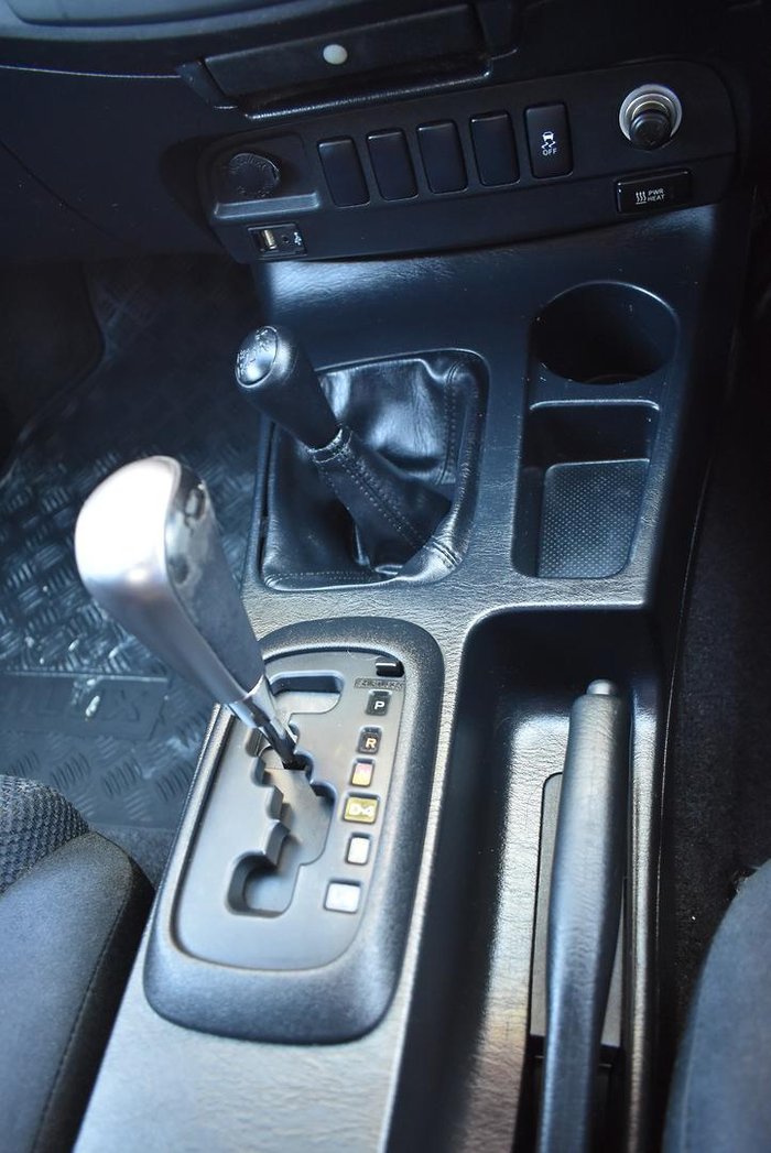 2014 Toyota Hilux SR5