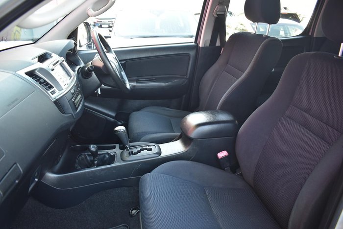 2014 Toyota Hilux SR5