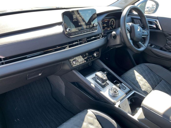 2025 Mitsubishi Outlander