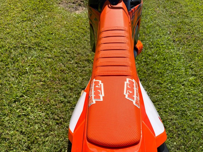 2025 Ktm 300 EXC CHAMPIONS EDITION Orange