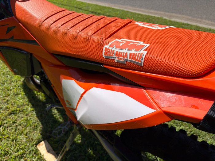 2025 Ktm 300 EXC CHAMPIONS EDITION Orange
