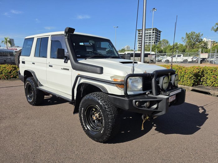 2010 Toyota Landcruiser