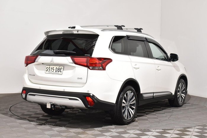 2020 Mitsubishi Outlander LS