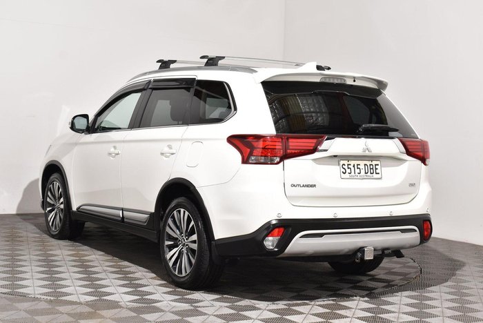 2020 Mitsubishi Outlander LS