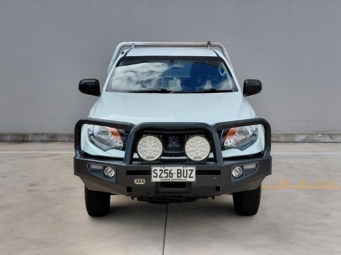 2017 Mitsubishi Triton GLX MQ MY18 4X4 Dual Range White