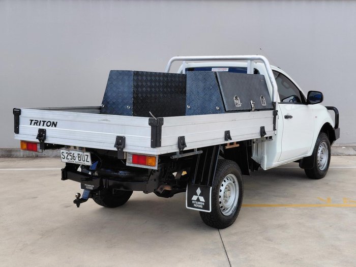 2017 Mitsubishi Triton GLX MQ MY18 4X4 Dual Range White