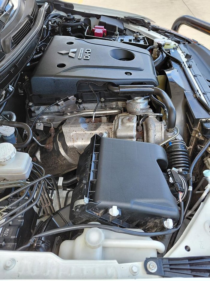 2017 Mitsubishi Triton GLX MQ MY18 4X4 Dual Range White