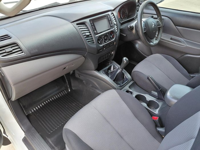 2017 Mitsubishi Triton GLX MQ MY18 4X4 Dual Range White