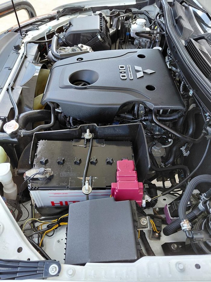 2017 Mitsubishi Triton GLX MQ MY18 4X4 Dual Range White