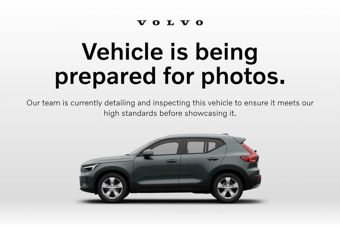 2025 Volvo XC40