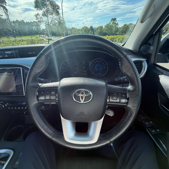 2019 Toyota Hilux SR5