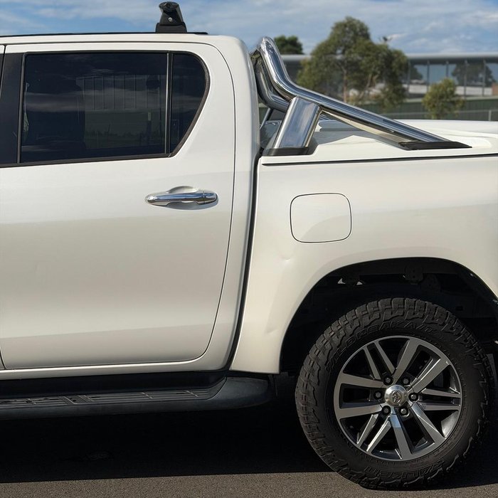 2019 Toyota Hilux SR5