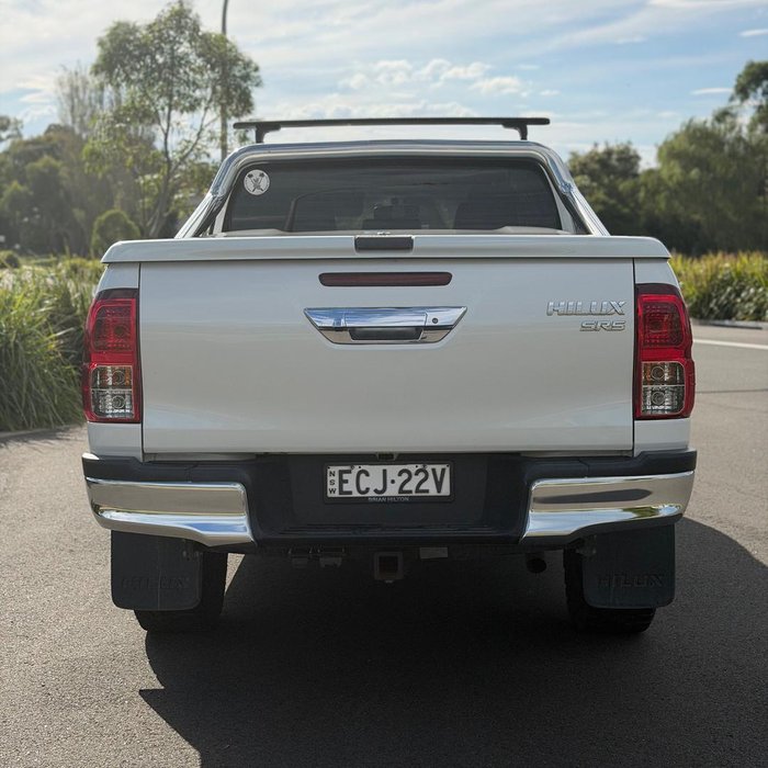 2019 Toyota Hilux SR5