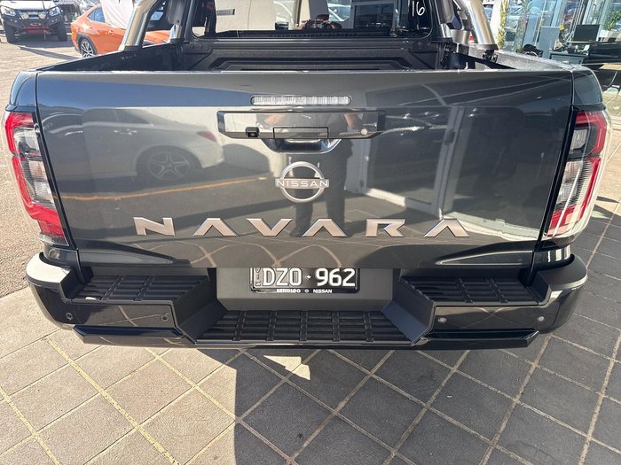 2025 Nissan Navara ST-X