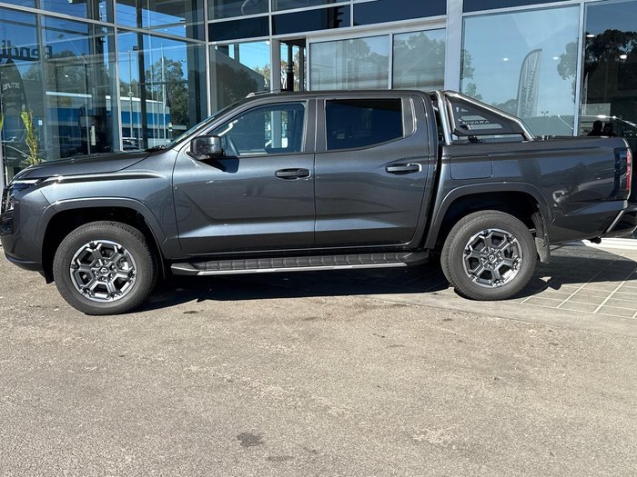 2025 Nissan Navara ST-X