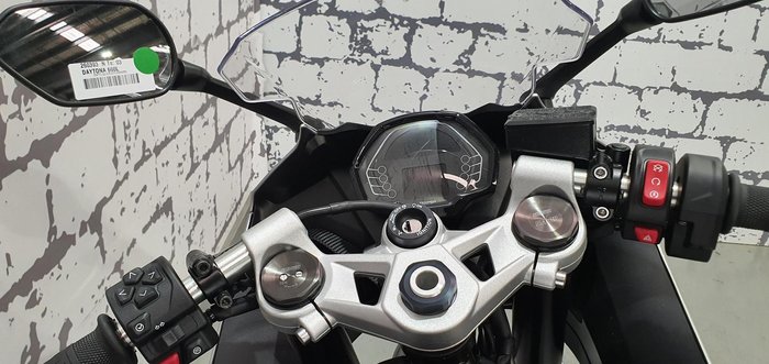 2026 Triumph Daytona 660 LAMS Daytona Silver