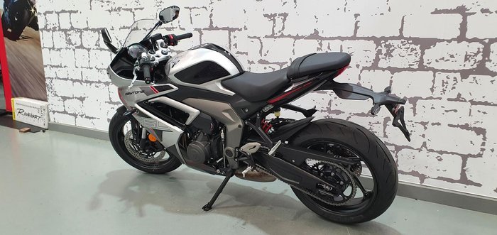 2026 Triumph Daytona 660 LAMS Daytona Silver