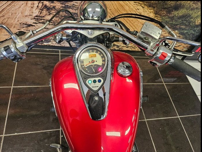 2010 Kawasaki VULCAN 900 (VN900) CLASSIC RED