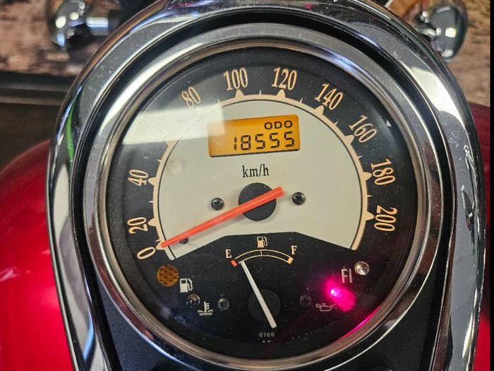 2010 Kawasaki VULCAN 900 (VN900) CLASSIC RED