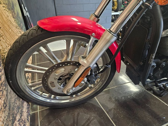 2010 Kawasaki VULCAN 900 (VN900) CLASSIC RED