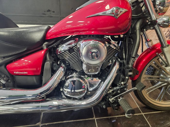 2010 Kawasaki VULCAN 900 (VN900) CLASSIC RED