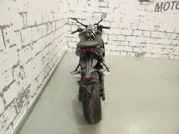 2026 Triumph Daytona 660 LAMS Daytona Black