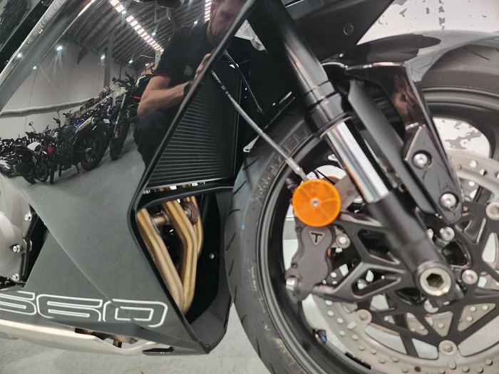 2026 Triumph Daytona 660 LAMS Daytona Black